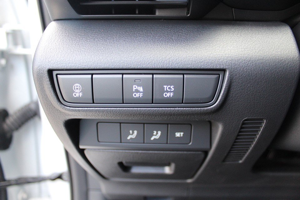 Fahrzeugabbildung Mazda MX-30 EV Advantage Modern Confidence *Aktion* ELEKTRO NAVI el. Sitzv. SHZ RFK MATRIX