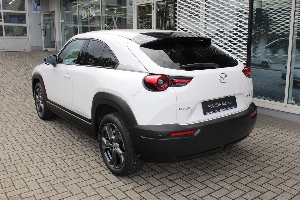 Fahrzeugabbildung Mazda MX-30 EV Advantage Modern Confidence *Aktion* ELEKTRO NAVI el. Sitzv. SHZ RFK MATRIX
