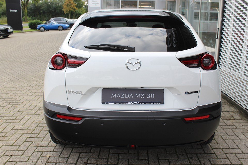 Fahrzeugabbildung Mazda MX-30 EV Advantage Modern Confidence *Aktion* ELEKTRO NAVI el. Sitzv. SHZ RFK MATRIX