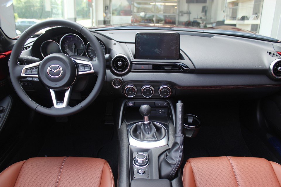 Fahrzeugabbildung Mazda MX-5 RF G-184 Kinenbi NAPPA NAVI ACAA RFK BOSE MATRIX
