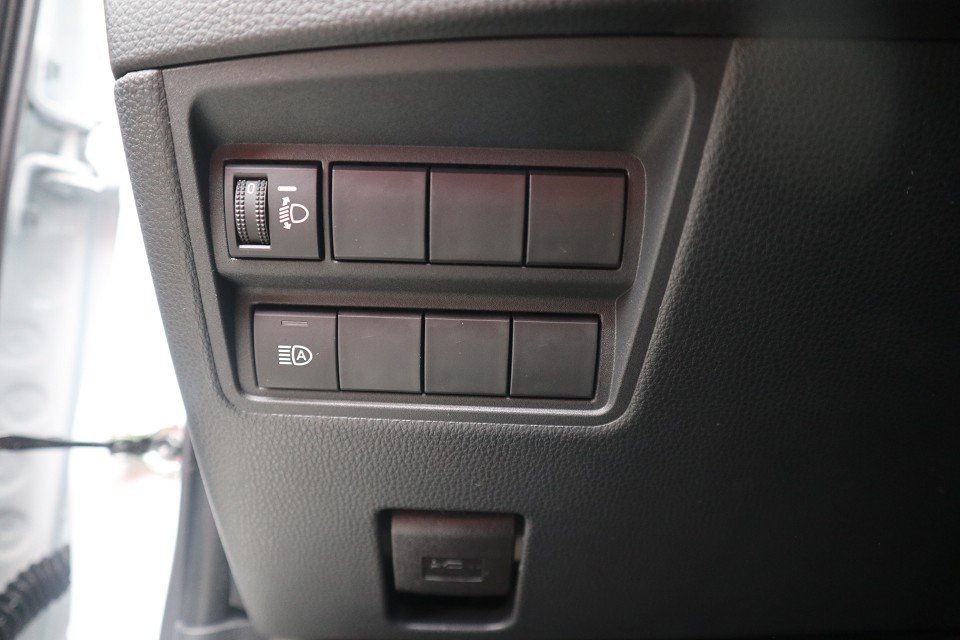 Fahrzeugabbildung Mazda 2 Hybrid Prime-Line 1.5L VVT-i 116 PS CVT *November-Aktion* ACAA RFK DRCC DAB Bluetooth