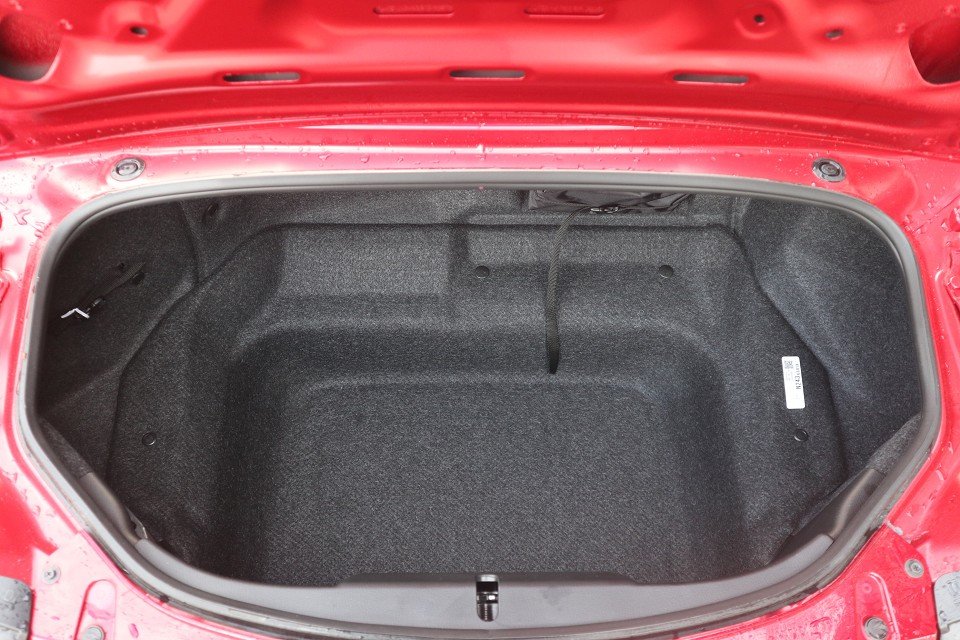 Fahrzeugabbildung Mazda MX-5 2027 G-136 Homura Recaro Bilstein Brembo Matrix SCBS