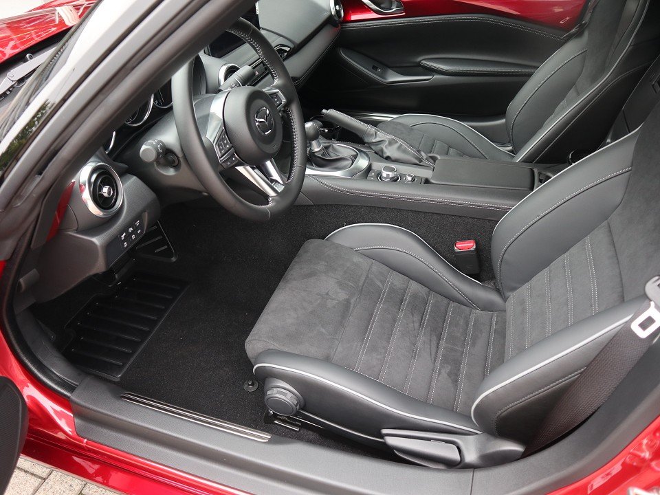 Fahrzeugabbildung Mazda MX-5 2027 G-136 Homura Recaro Bilstein Brembo Matrix SCBS