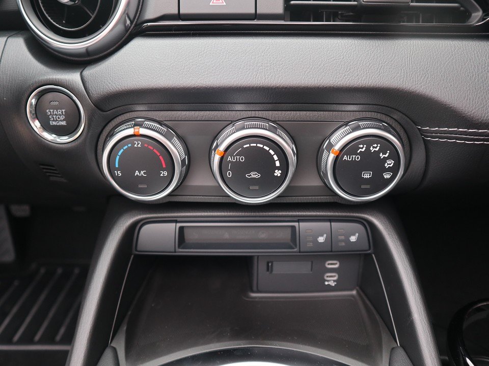 Fahrzeugabbildung Mazda MX-5 2027 G-136 Homura Recaro Bilstein Brembo Matrix SCBS