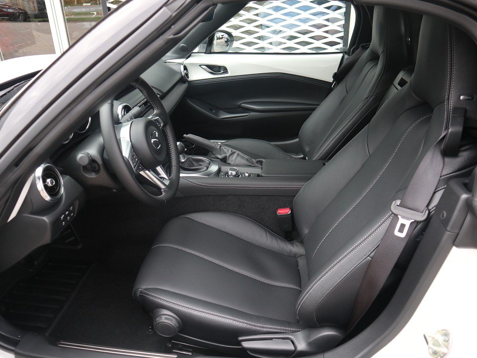 Fahrzeugabbildung Mazda MX-5 2027 G-136 Exclusive-Line LEDER NAVI ACAA BOSE RFK SHZ