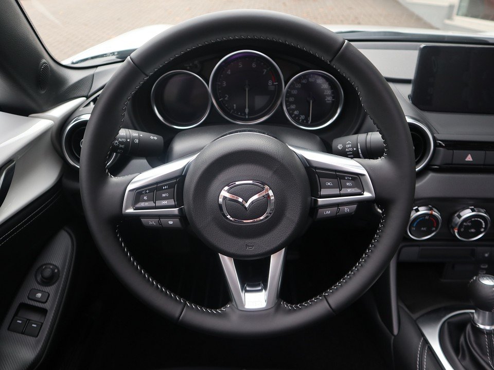 Fahrzeugabbildung Mazda MX-5 2027 G-136 Exclusive-Line LEDER NAVI ACAA BOSE RFK SHZ