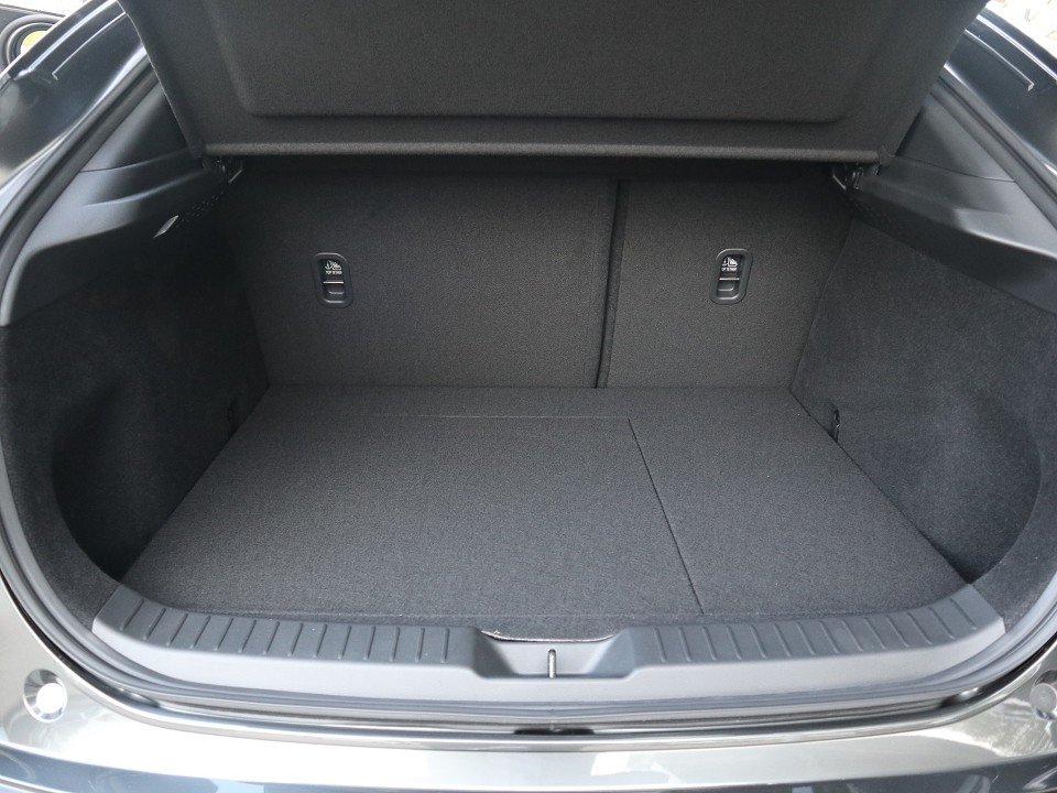 Fahrzeugabbildung Mazda CX-30 M-Hybrid G-140 AT Exclusive-Line *Aktion* *Sofort* NAVI ACAA SHZ HUD 360° MATRIX BOSE