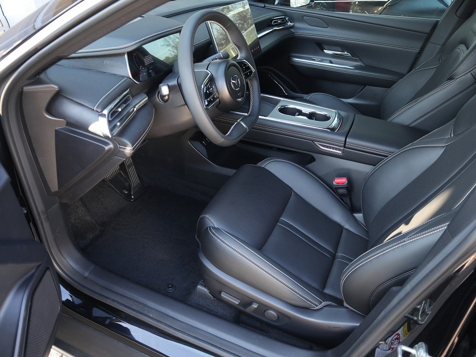 Fahrzeugabbildung Mazda 6E Takumi EV-258 LEDER PANO NAVI ACAA 360° HUD SHZ