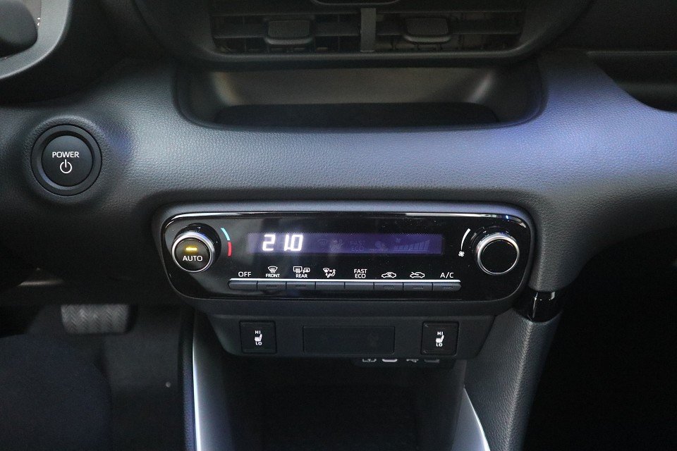 Fahrzeugabbildung Mazda 2 Hybrid 2026 1.5L VVT-i 116 PS CVT Exclusive-Line *Sofort* ACAA RFK SHZ LHZ MRCC LogIn