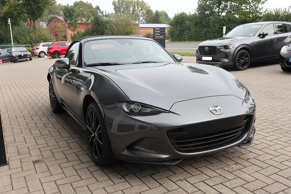 Fahrzeugabbildung Mazda MX-5 Exclusive-Line G-184 *der Letzte* NAVI ACAA RFK SHZ MATRIX BOSE