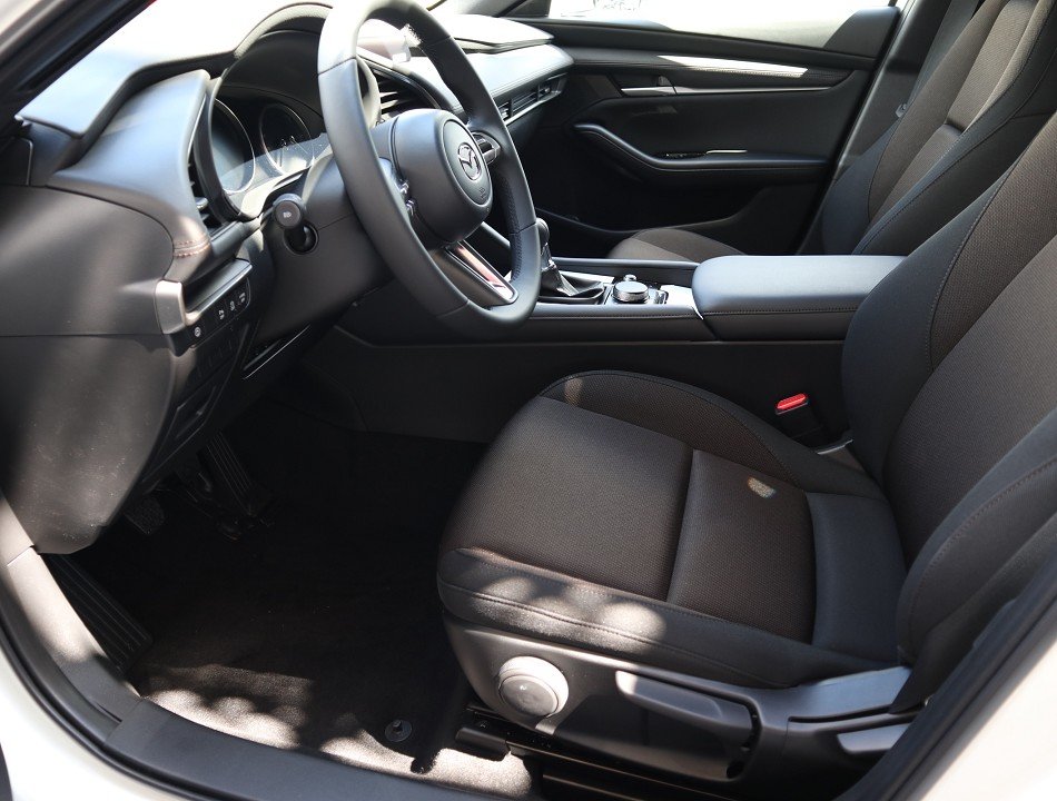 Fahrzeugabbildung Mazda 3 2025 Prime-Line G-140 *November-Aktion* NAVI ACAA HUD RFK MRCC BLUETOOTH