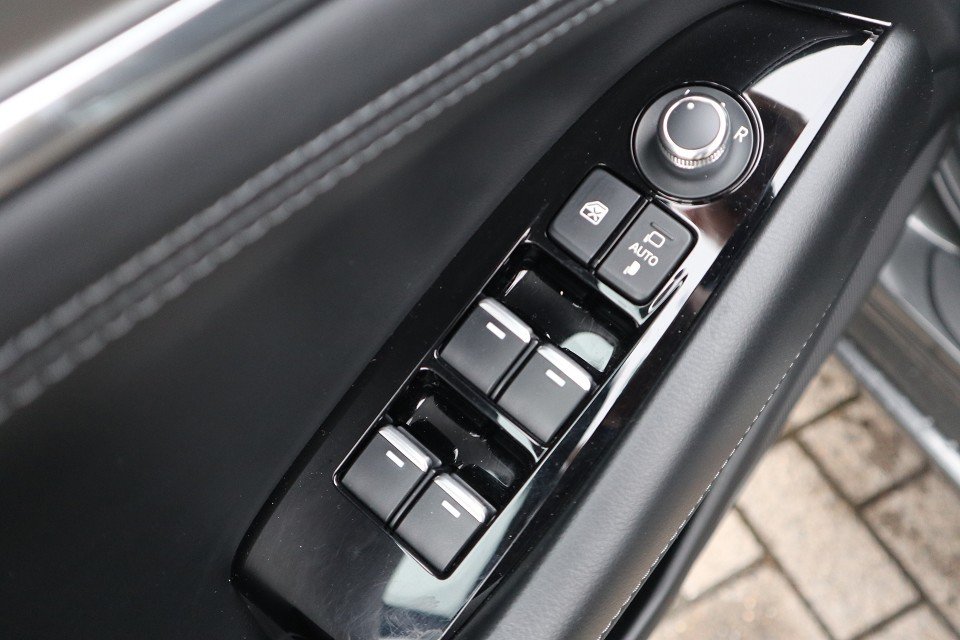 Fahrzeugabbildung Mazda 6 G-194 AT Exclusive-Line *AHK*Aktion* NAVI ACAA 360° MATRIX BOSE LogIn