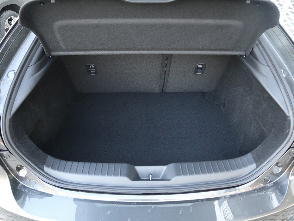 Fahrzeugabbildung Mazda 3 M-Hybrid G-140 Nagisa *Sofort*Aktion* NAVI ACAA SHZ HUD RFK BOSE VOLL-LED