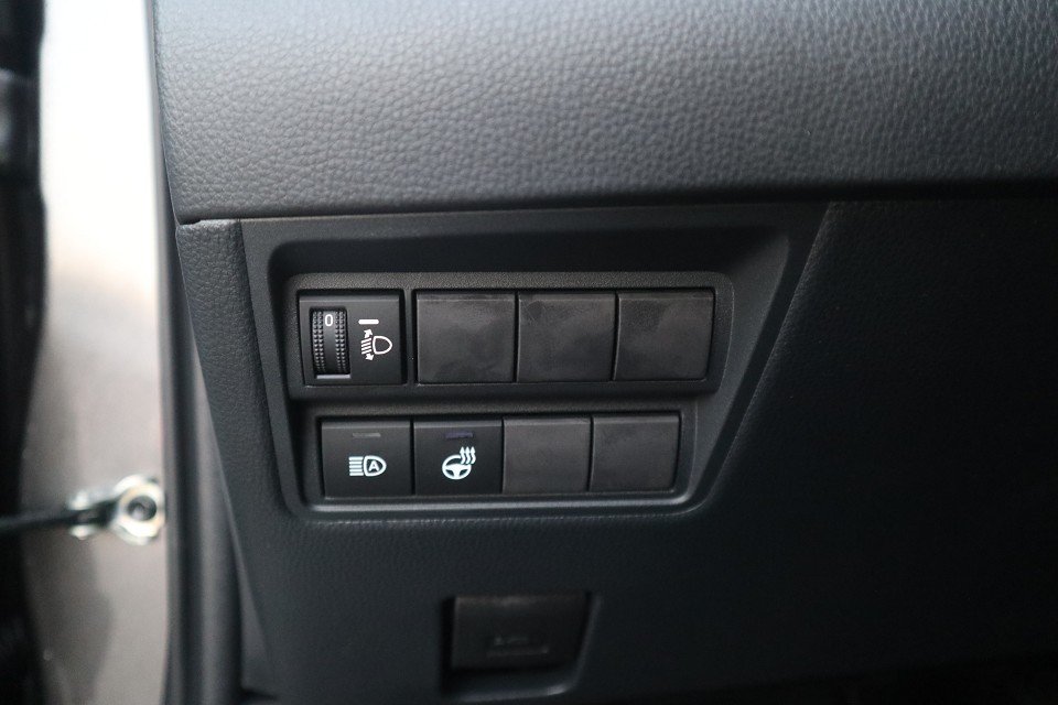 Fahrzeugabbildung Mazda 2 Hybrid 1.5L VVT-i 116 PS CVT Exclusive-Line ACAA RFK SHZ LHZ MRCC LogIn