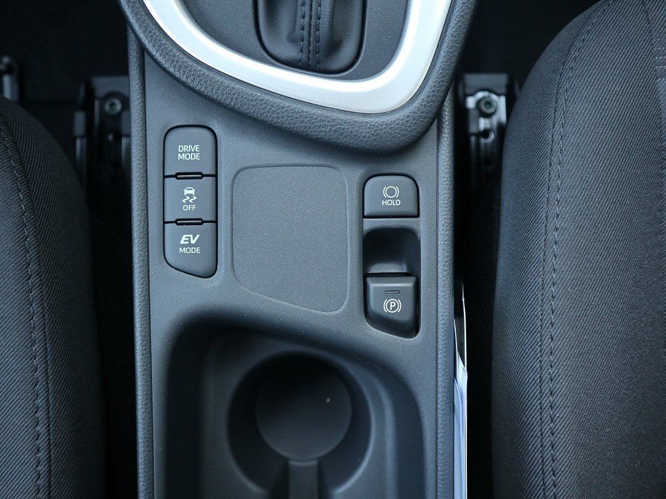 Fahrzeugabbildung Mazda 2 Hybrid 1.5L VVT-i 116 PS CVT Centre-Line ACAA RFK MRCC ALU DAB SHZ Bluetooth