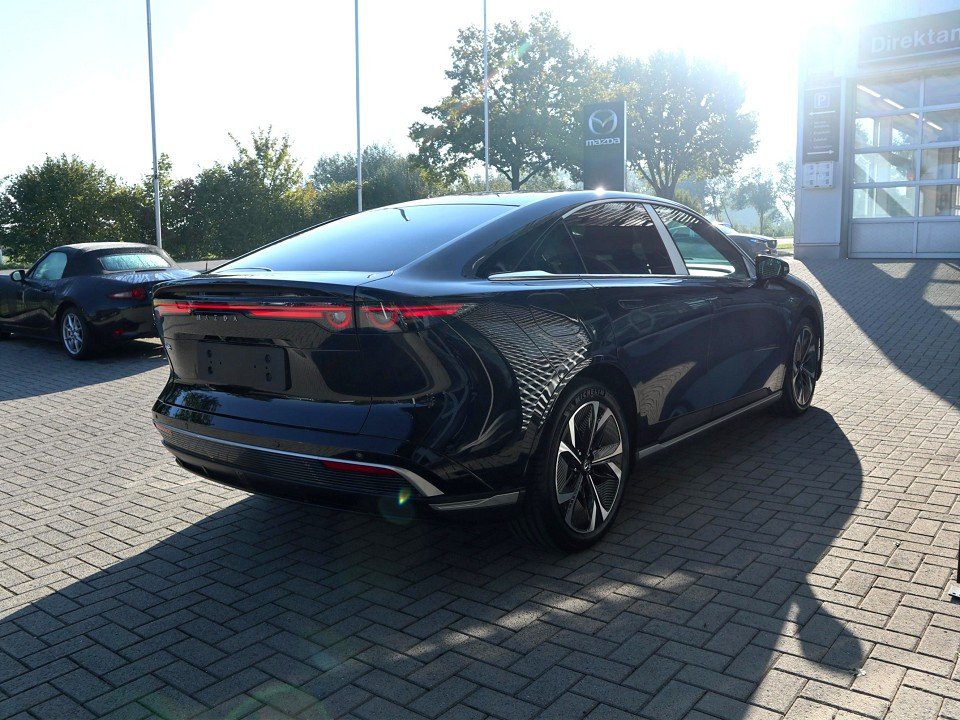 Fahrzeugabbildung Mazda 6e EV-258 Takumi AHK *Aktion* PANO 360° LED Sony-Sound