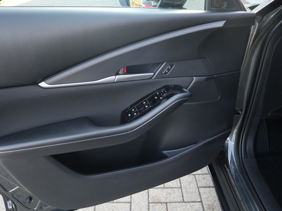 Fahrzeugabbildung Mazda CX-30 2027 M-Hybrid G-140 Prime-Line NAVI ACAA LED HUD RFK MRCC ALU