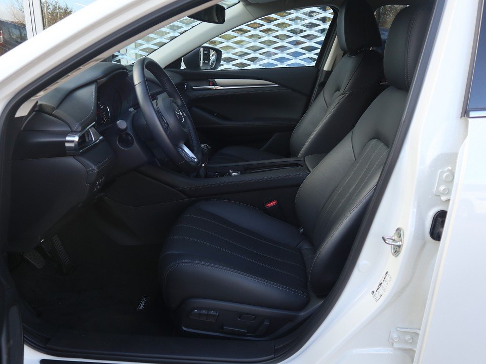 Fahrzeugabbildung Mazda 6 Exclusive-Line G-165 LEDER-S Allwetter el.Sitzv. 360° MATRIX BOSE