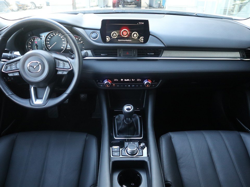 Fahrzeugabbildung Mazda 6 Exclusive-Line G-165 LEDER-S Allwetter el.Sitzv. 360° MATRIX BOSE