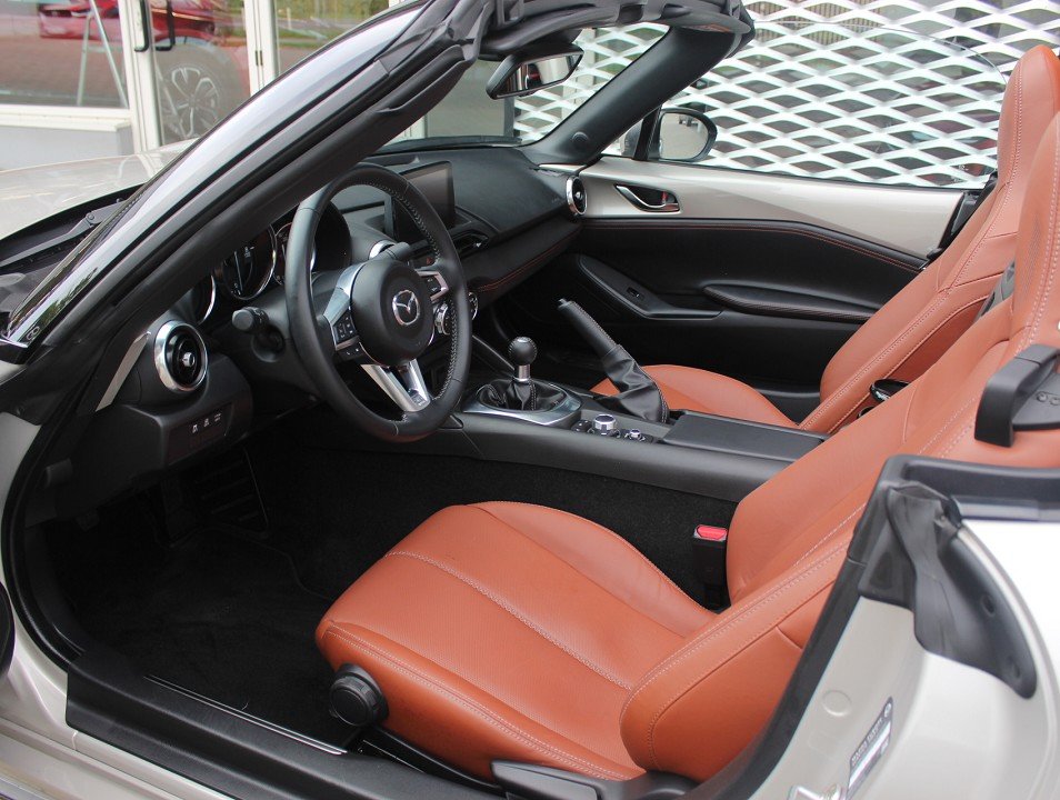 Fahrzeugabbildung Mazda MX-5 G-184 Kinenbi NAPPA RFK BOSE MATRIX