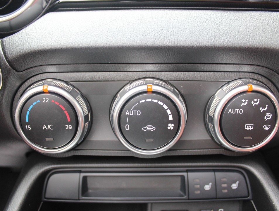 Fahrzeugabbildung Mazda MX-5 G-184 Kinenbi NAPPA RFK BOSE MATRIX