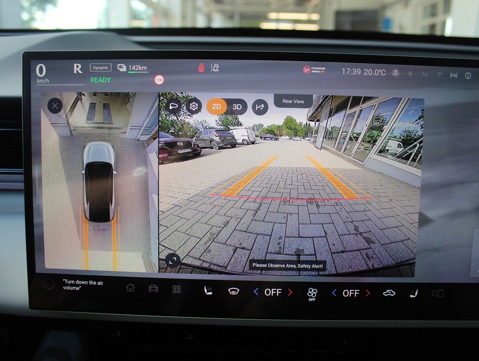 Fahrzeugabbildung Mazda CX-6e EV-258 Takumi Plus DIGI. SPIEGEL 21' PANO