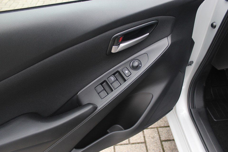 Fahrzeugabbildung Mazda 2 G-90 AT Homura ACAA LED Klimaaut. SHZ RFK 16-Zoll