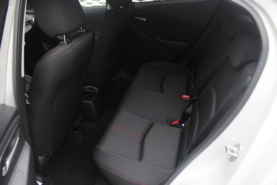 Fahrzeugabbildung Mazda 2 G-90 AT Homura ACAA LED Klimaaut. SHZ RFK 16-Zoll