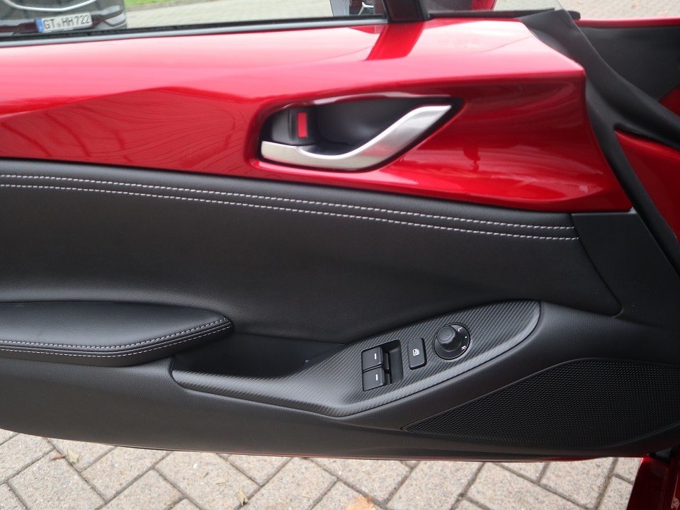 Fahrzeugabbildung Mazda MX-5 2027 G-136 Exclusive-Line LEDER NAVI ACAA BOSE MATRIX RFK SHZ