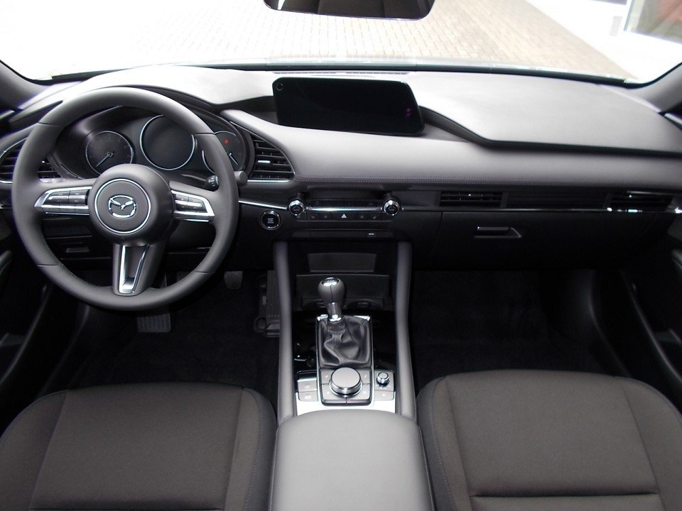 Fahrzeugabbildung Mazda 3 M-Hybrid G-122 Selection PRE-P 360° BOSE EPH SHZ LogIn NAVI