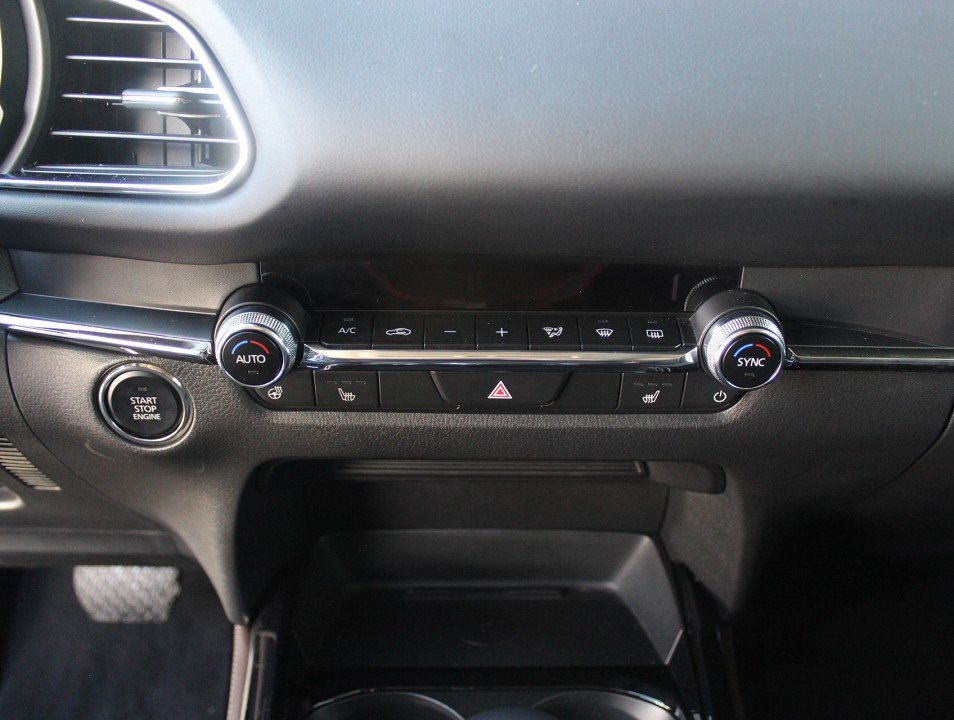 Fahrzeugabbildung Mazda CX-30 M-Hybrid X-186 AT Takumi SUNR Allwetter Leder el.Sitz 360° BOSE MATRIX