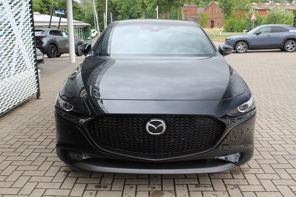 Fahrzeugabbildung Mazda 3 2027 M-Hybrid G-140 Homura NAVI ACAA SHZ HUD RFK VOLL-LED