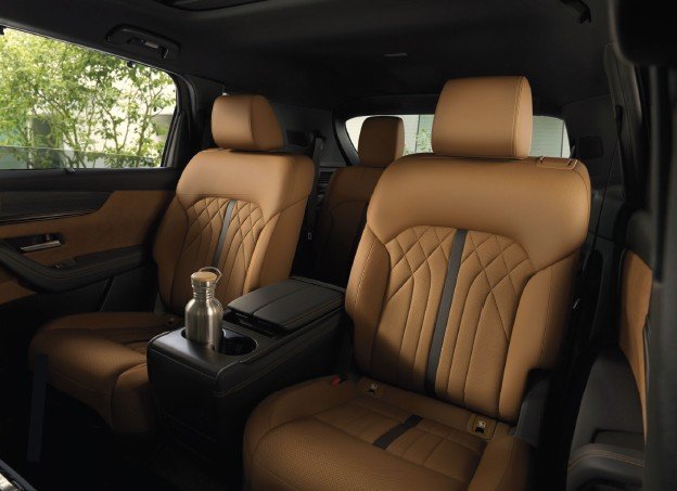 Fahrzeugabbildung Mazda CX-80 2026 PHEV AWD AT Homura Plus TLOP 6-Sitzer PANO Leder el.Sitzv. 360° BOSE MATRIX