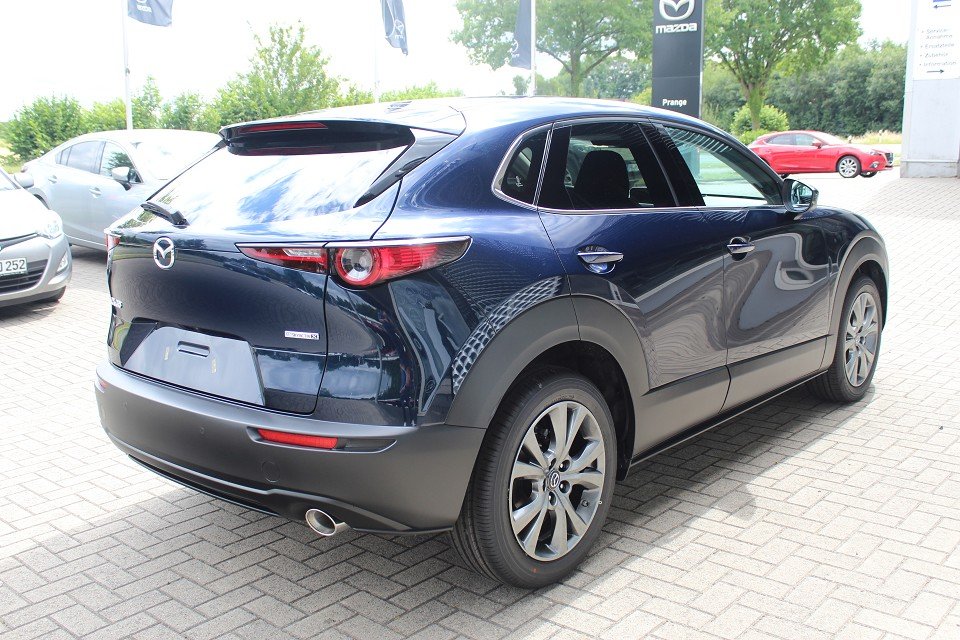 Fahrzeugabbildung Mazda CX-30 M-Hybrid G-122 AT Selection DES-P MATRIX NAVI ACAA RFK SHZ LogIn