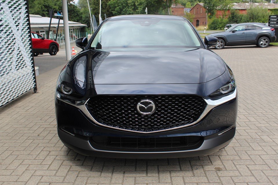 Fahrzeugabbildung Mazda CX-30 M-Hybrid G-122 AT Selection DES-P MATRIX NAVI ACAA RFK SHZ LogIn