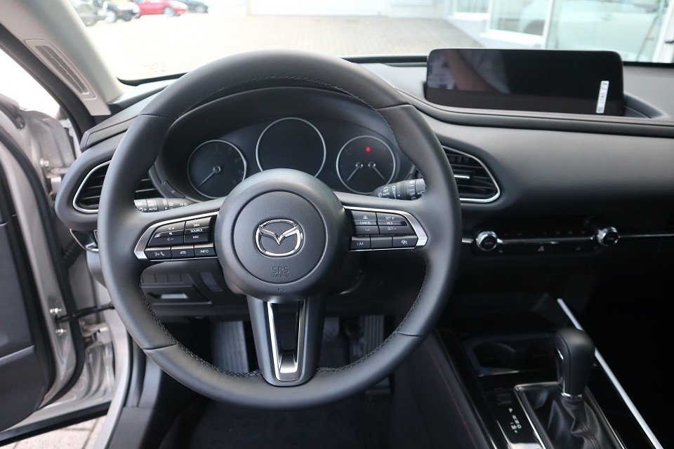 Fahrzeugabbildung Mazda CX-30 M-Hybrid G-140 AT Homura *Aktion* *Sofort* NAVI ACAA SHZ HUD RFK VOLL-LED