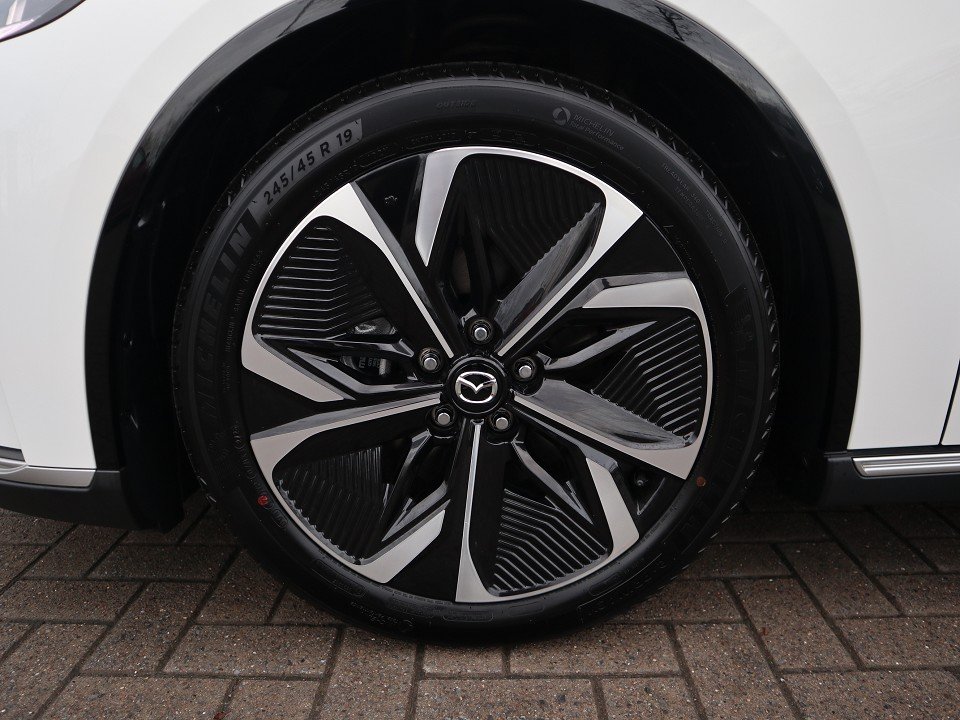 Fahrzeugabbildung Mazda 6e EV-258 Takumi Plus *Aktion* Nappa PANO 360° LED
