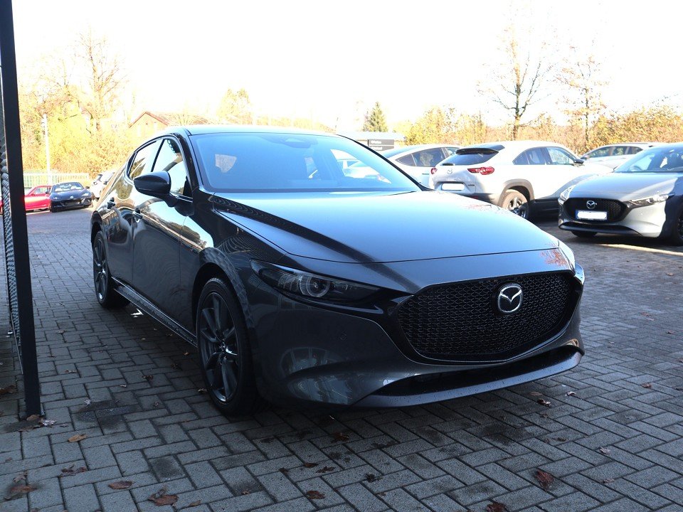 Fahrzeugabbildung Mazda 3 M-Hybrid G-140 Centre-Line DESI *Dezember-Aktion* NAVI ACAA SHZ HUD RFK MATRIX