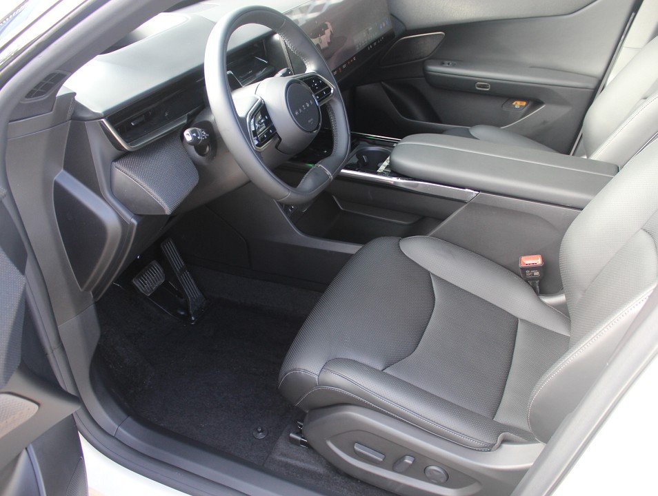 Fahrzeugabbildung Mazda CX-6e EV-258 Takumi 19Zoll *Sofort* PANO 360° 26,45-Zoll