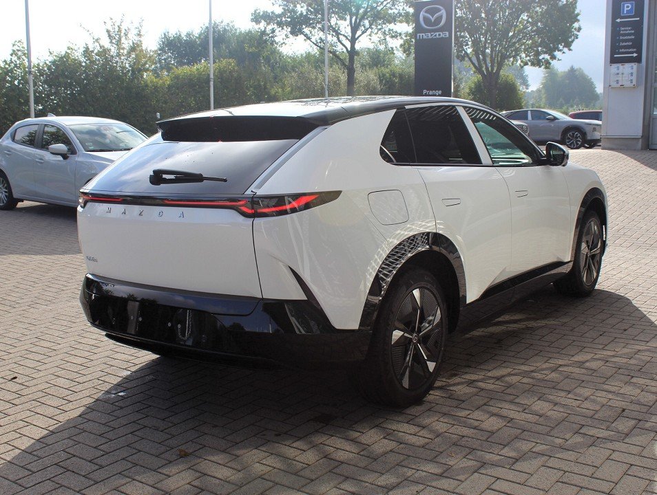 Fahrzeugabbildung Mazda CX-6e EV-258 Takumi 19Zoll *Sofort* PANO 360° 26,45-Zoll