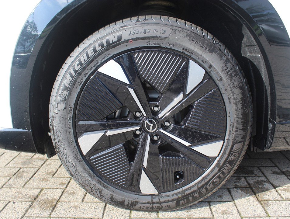 Fahrzeugabbildung Mazda CX-6e EV-258 Takumi 19Zoll *Sofort* PANO 360° 26,45-Zoll