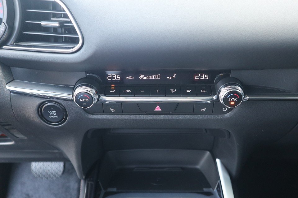 Fahrzeugabbildung Mazda CX-30 M-Hybrid X-186 AT Homura *Sofort*Aktion* NAVI ACAA SHZ HUD RFK VOLL-LED