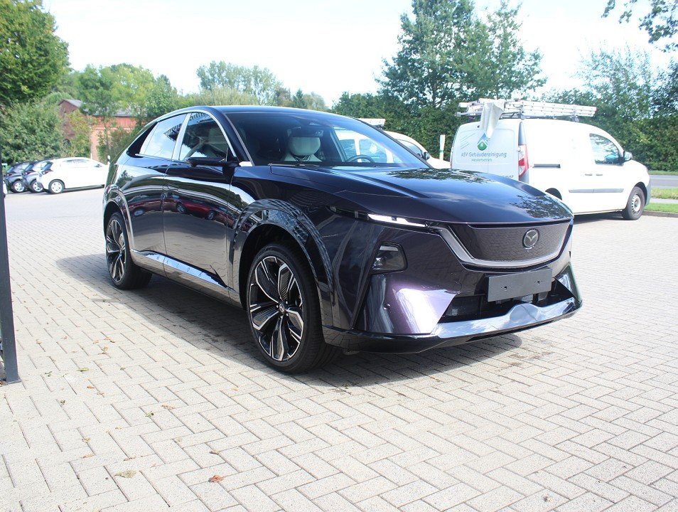 Fahrzeugabbildung Mazda CX-6e EV-258 Takumi Plus *AHK* DIGI. SPIEGEL 21' PANO