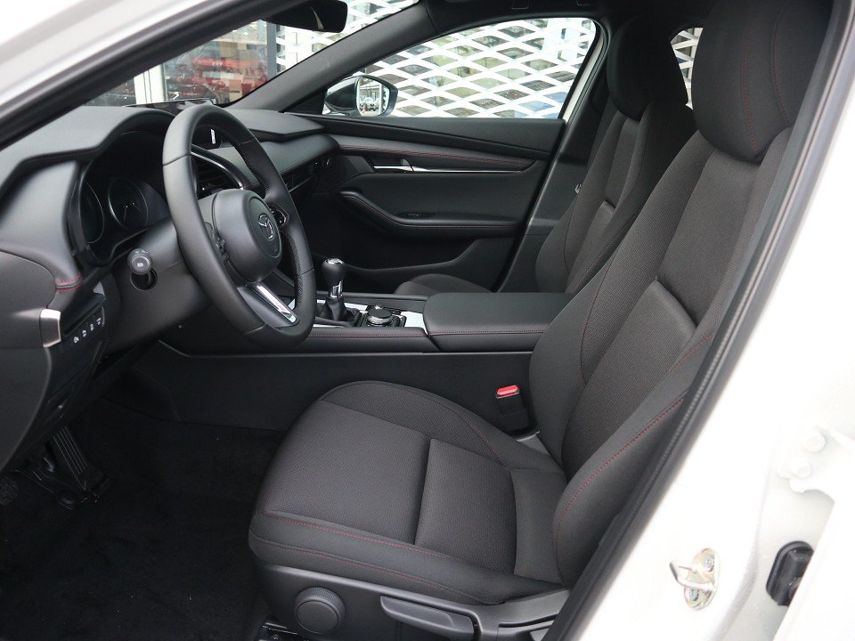Fahrzeugabbildung Mazda 3 2027 M-Hybrid G-140 Homura NAVI ACAA SHZ HUD RFK VOLL-LED