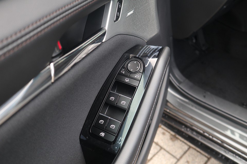 Fahrzeugabbildung Mazda 3 2027 M-Hybrid G-140 AT Exclusive-Line NAVI ACAA SHZ HUD 360° MATRIX BOSE