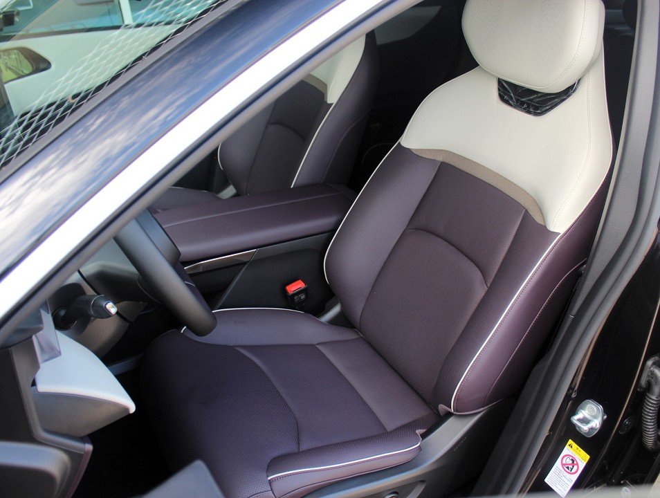 Fahrzeugabbildung Mazda CX-6e EV-258 Takumi Plus DIGI. SPIEGEL 21' PANO