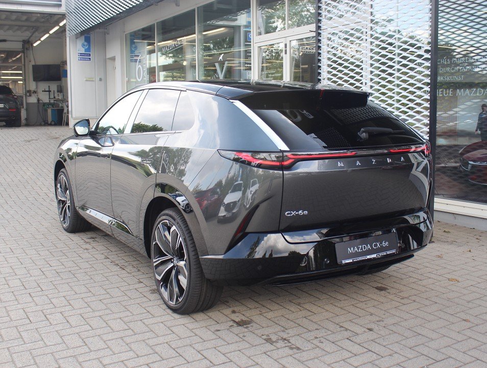 Fahrzeugabbildung Mazda CX-6e EV-258 Takumi Plus DIGI. SPIEGEL 21' PANO