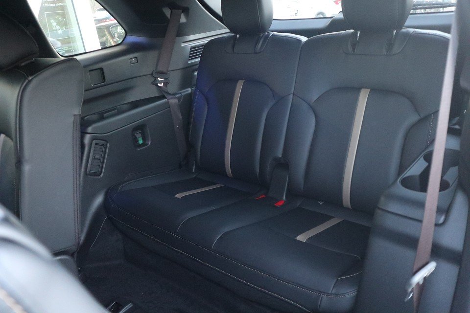 Fahrzeugabbildung Mazda CX-80 D-254 AWD AT Homura Plus 7-Sitzer PANO Leder el.Sitzv. 360° BOSE MATRIX