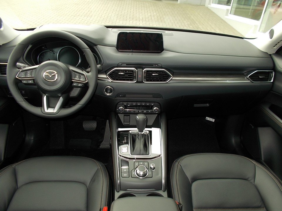 Fahrzeugabbildung Mazda CX-5 D-184 AWD AT Sports-Line LEDER-S TEC-P GSD el. Sitzv. MATRIX 360° BOSE HUD MRCC