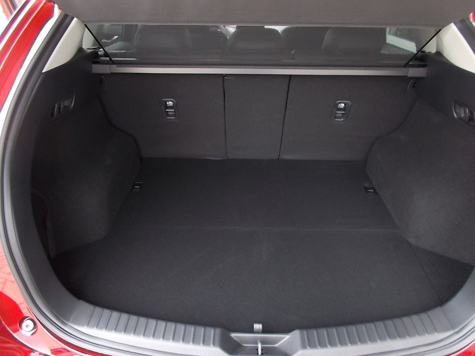 Fahrzeugabbildung Mazda CX-5 D-184 AWD AT Sports-Line LEDER-S TEC-P GSD el. Sitzv. MATRIX 360° BOSE HUD MRCC